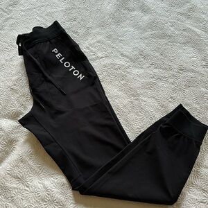 NWOT Lululemon peloton joggers